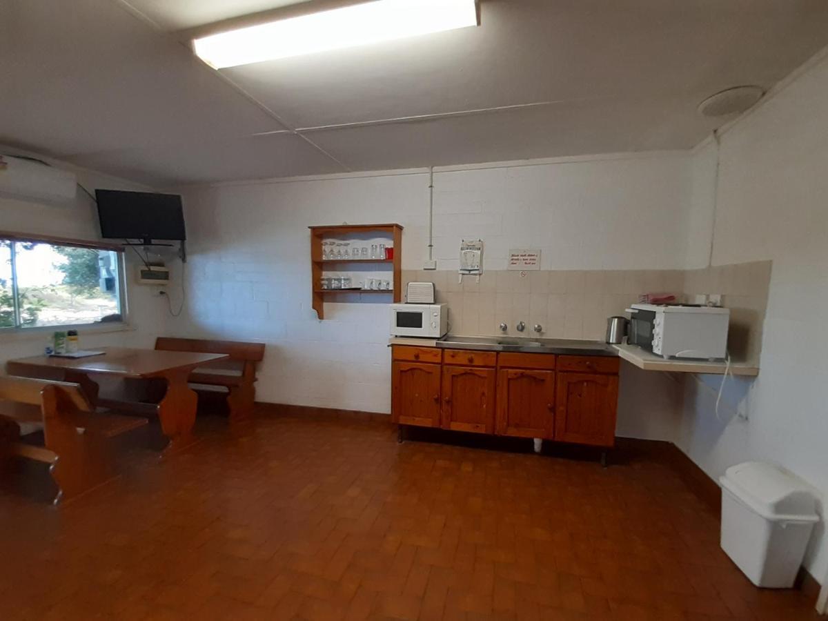 Pelican Point Waterfront Resort Formerly Carnarvon Beach Retreat Экстерьер фото