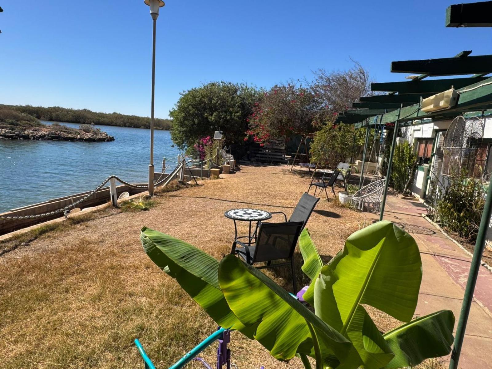 Pelican Point Waterfront Resort Formerly Carnarvon Beach Retreat Экстерьер фото