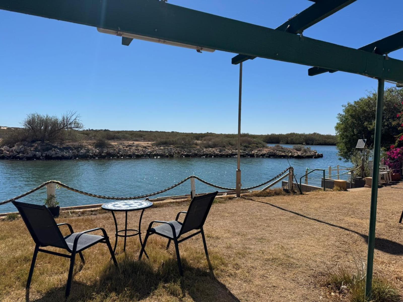 Pelican Point Waterfront Resort Карнарвон Экстерьер фото